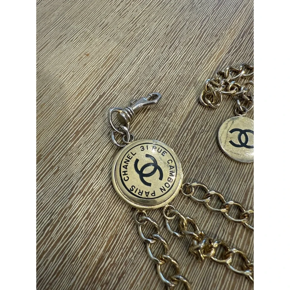 Chanel 31 rue cambon Paris iconic vintage chain gold belt 1954‎